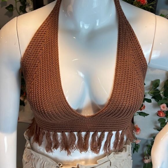 Almost famous the ultimate Boho Crochet Fringe Halter Top Brown Size Large RfFNB - Picture 11 of 14